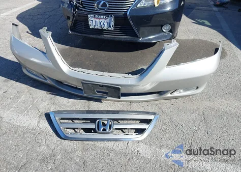 2005 Honda Odyssey Touring z USA, uszkodzony, nr VIN 5FNRL38885B046033